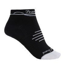 33%OFF 女性のサイクリングソックス 以下--足首（女性用） - ソックスパールイズミエリート低 Pearl Izumi Elite Low Socks - Below-the-Ankle (For Women)画像